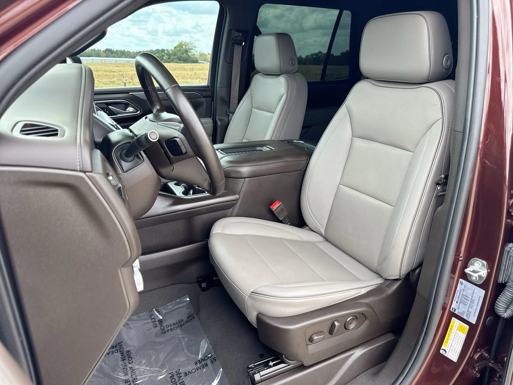 2023 GMC Yukon SLT - Photo 11