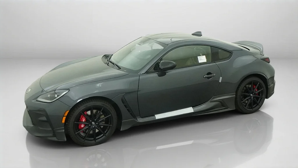New 2027 Pavement Toyota GR86 Premium image 3