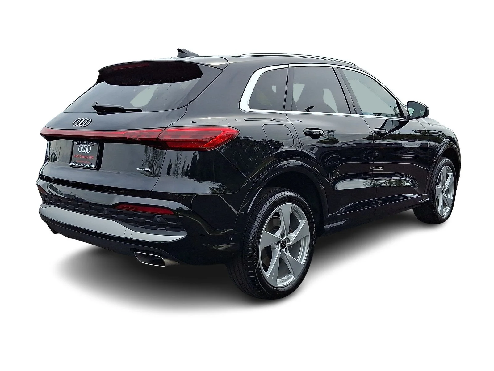 Used 2025 Mythos Black Metallic   0E0e Audi Premium Plus image 4