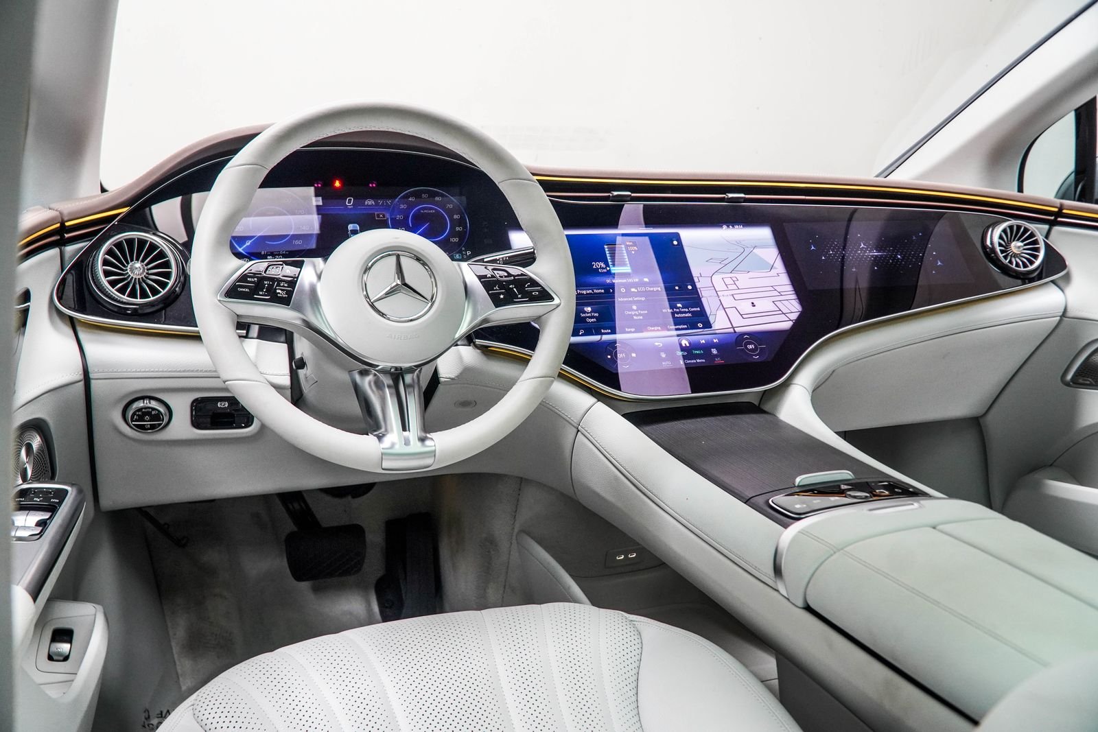 Used 2025 Gray Mercedes-Benz 500 Sedan image 16