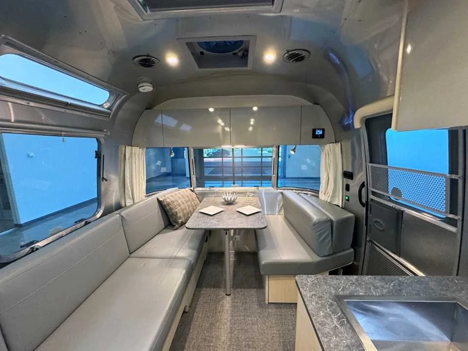 Used 2022 SILVER AIRSTREAM  image 26