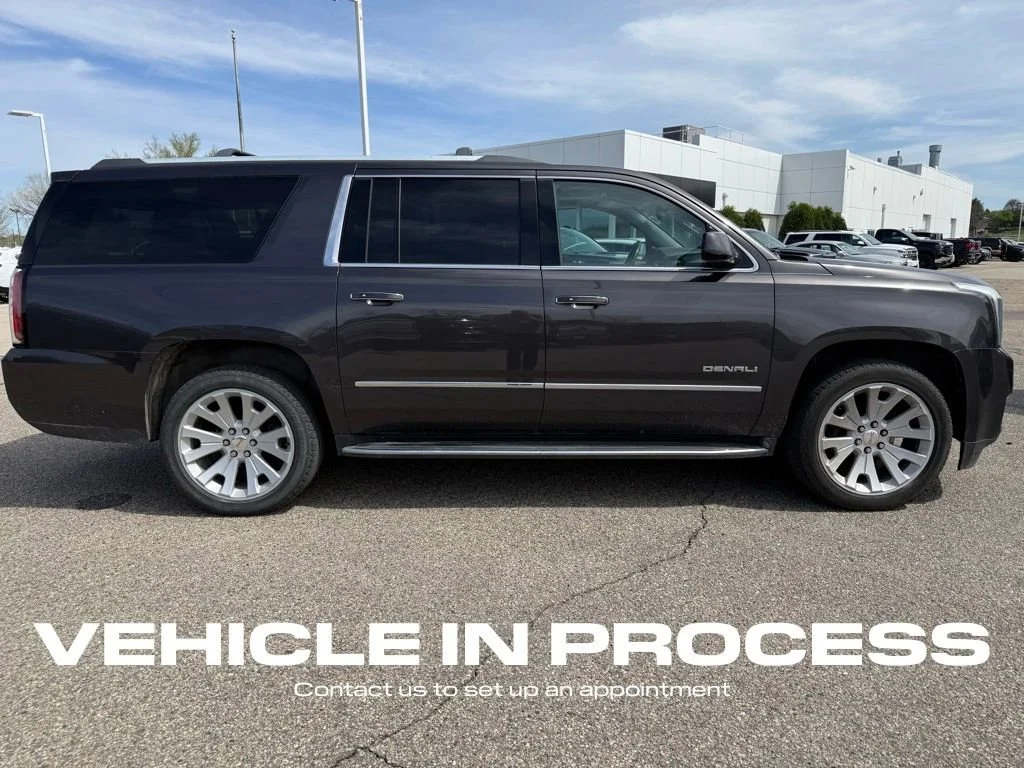 Used 2017 GMC Yukon XL Denali with VIN 1GKS2HKJ2HR160805 for sale in Rochester, Minnesota