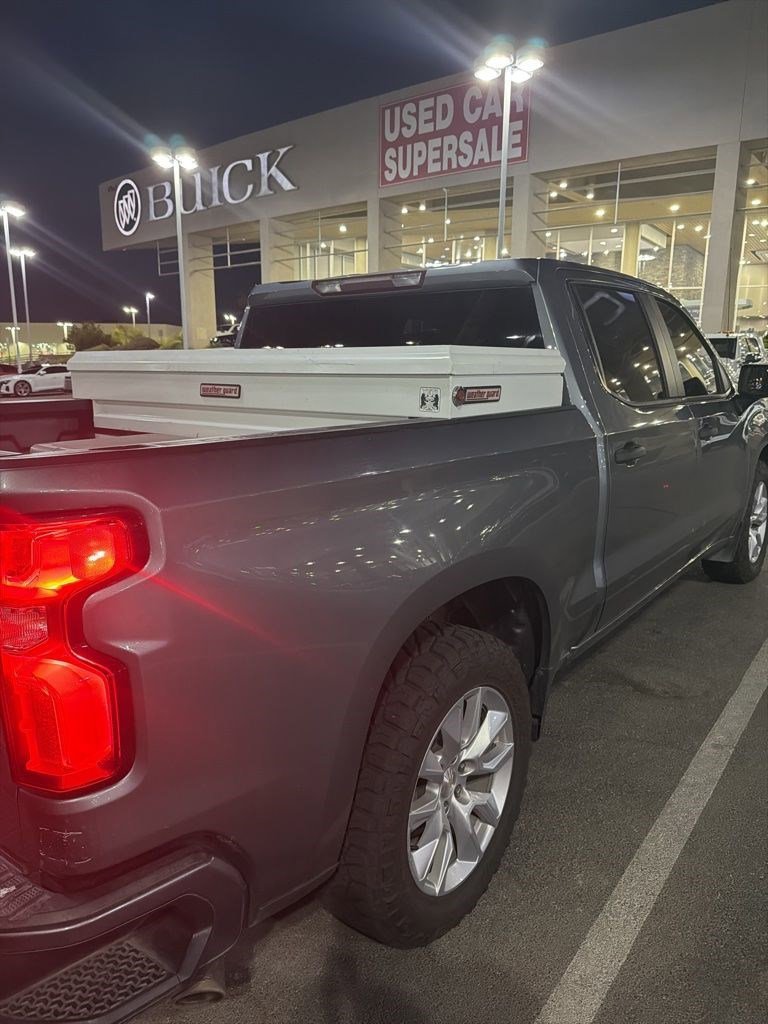 Used 2020 SATIN STEEL METALLIC Chevrolet Custom image 11