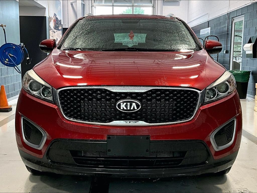 Used 2017 Red Kia LX image 2