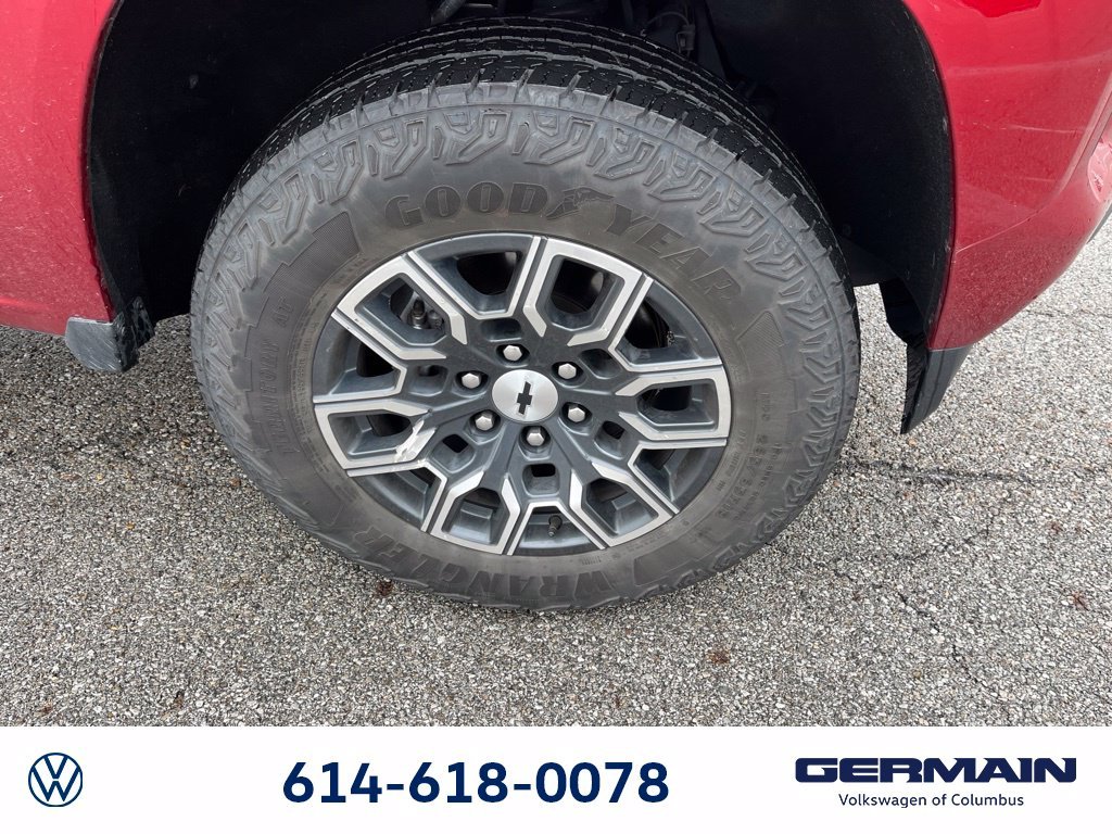 Used 2023 Red Chevrolet Z71 image 15