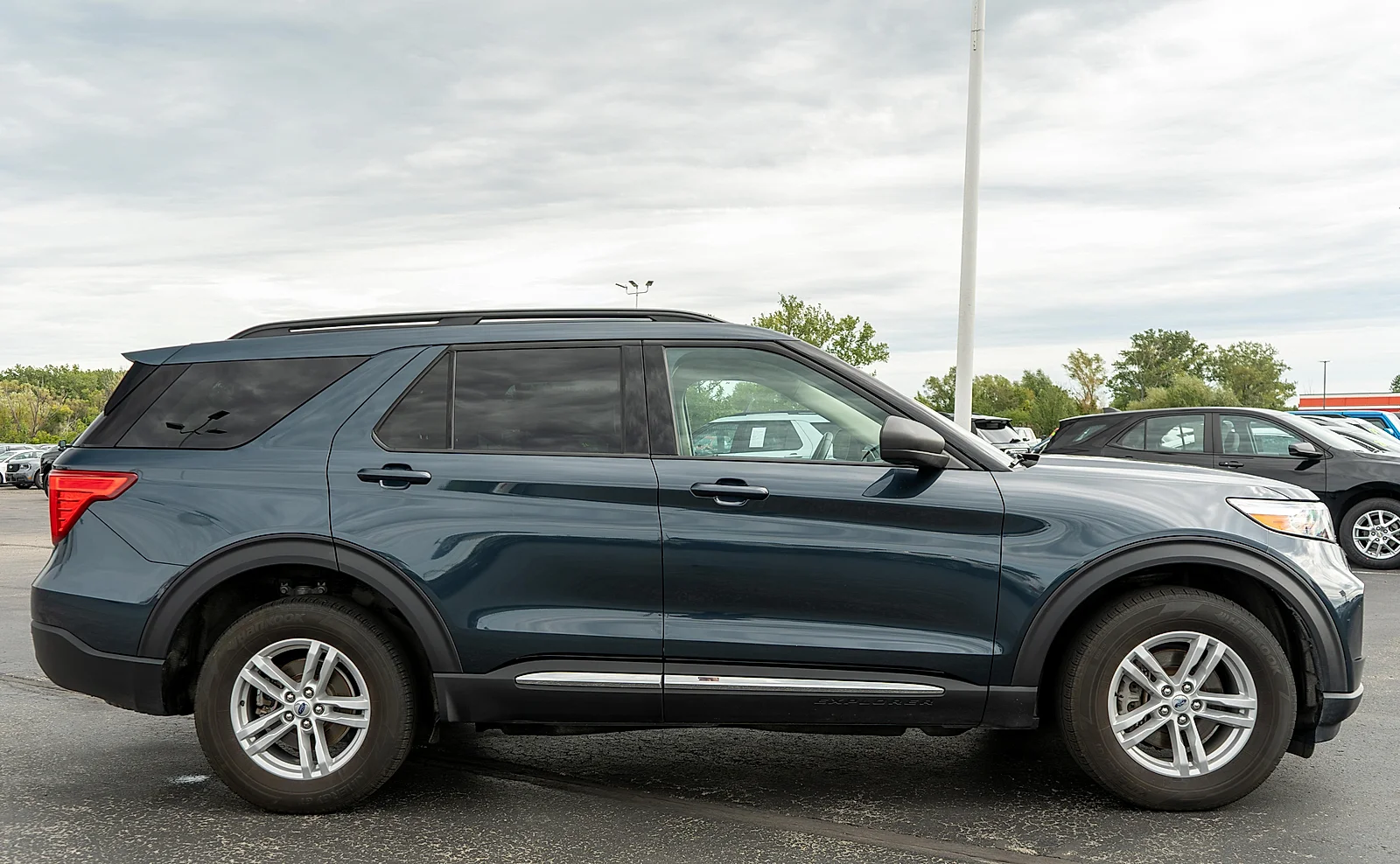 Used 2023 Stone Blue Metallic Ford XLT image 5