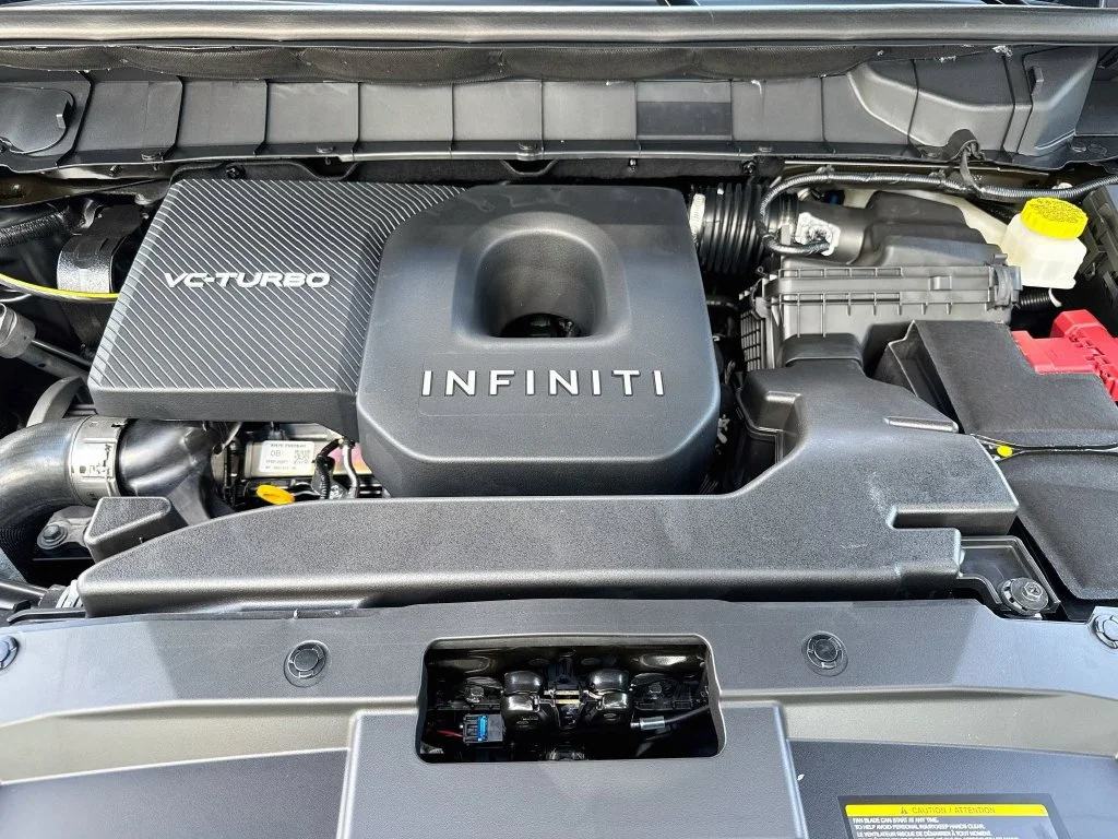 New 2027 Black INFINITI LUXE image 33