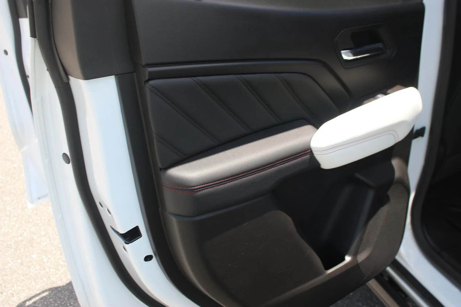 Used 2024 Summit White GMC AT4X image 16