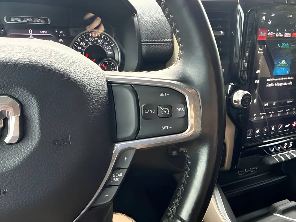 Used 2021  Ram Laramie image 17