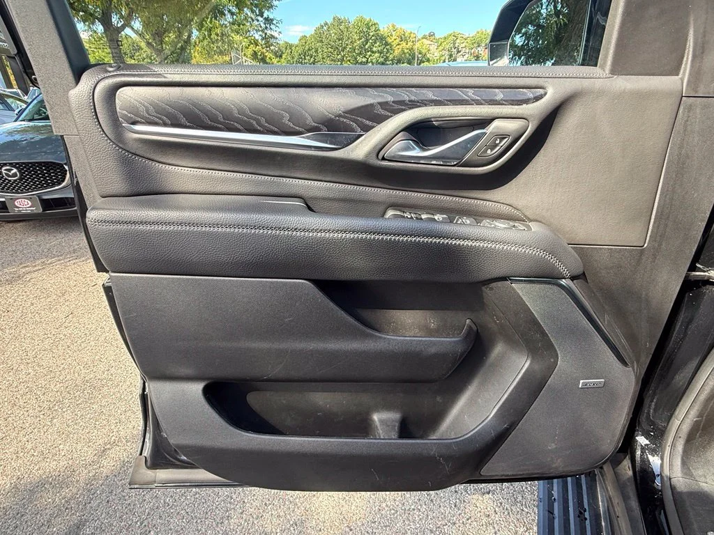 Used 2024 Onyx Black GMC Denali image 23
