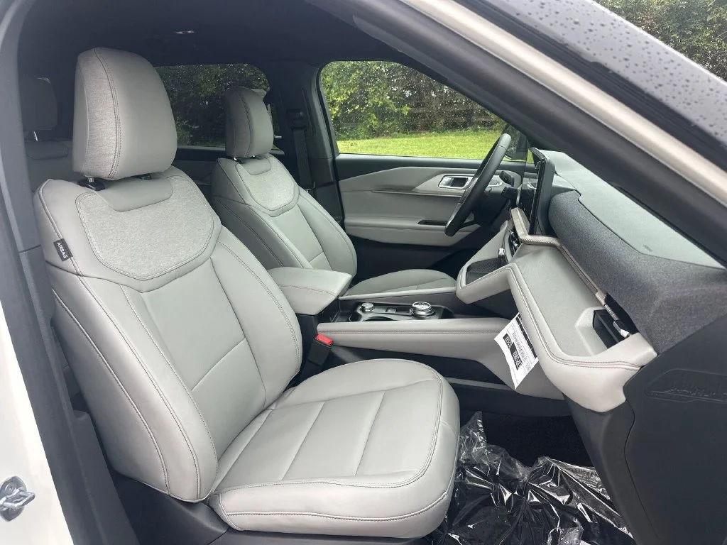 New 2027 White Ford Active image 20