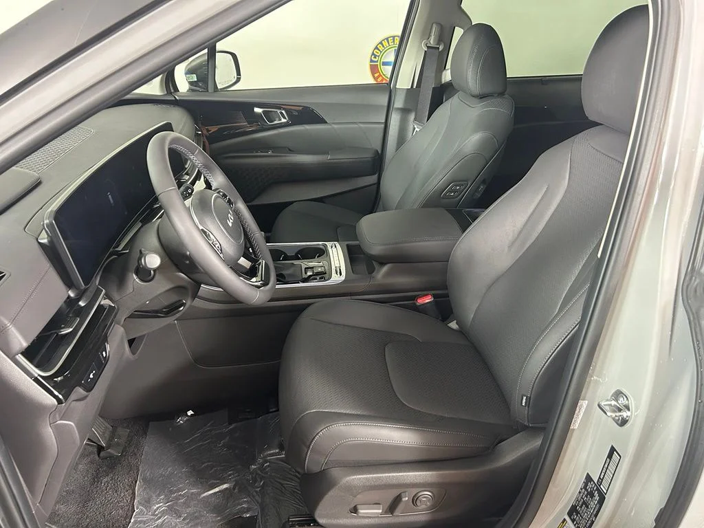 New 2026 Ceramic Silver Kia SX Prestige image 11