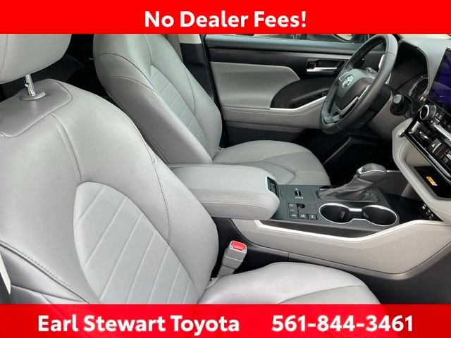 Certified Used 2025 Silver Toyota XLE image 49