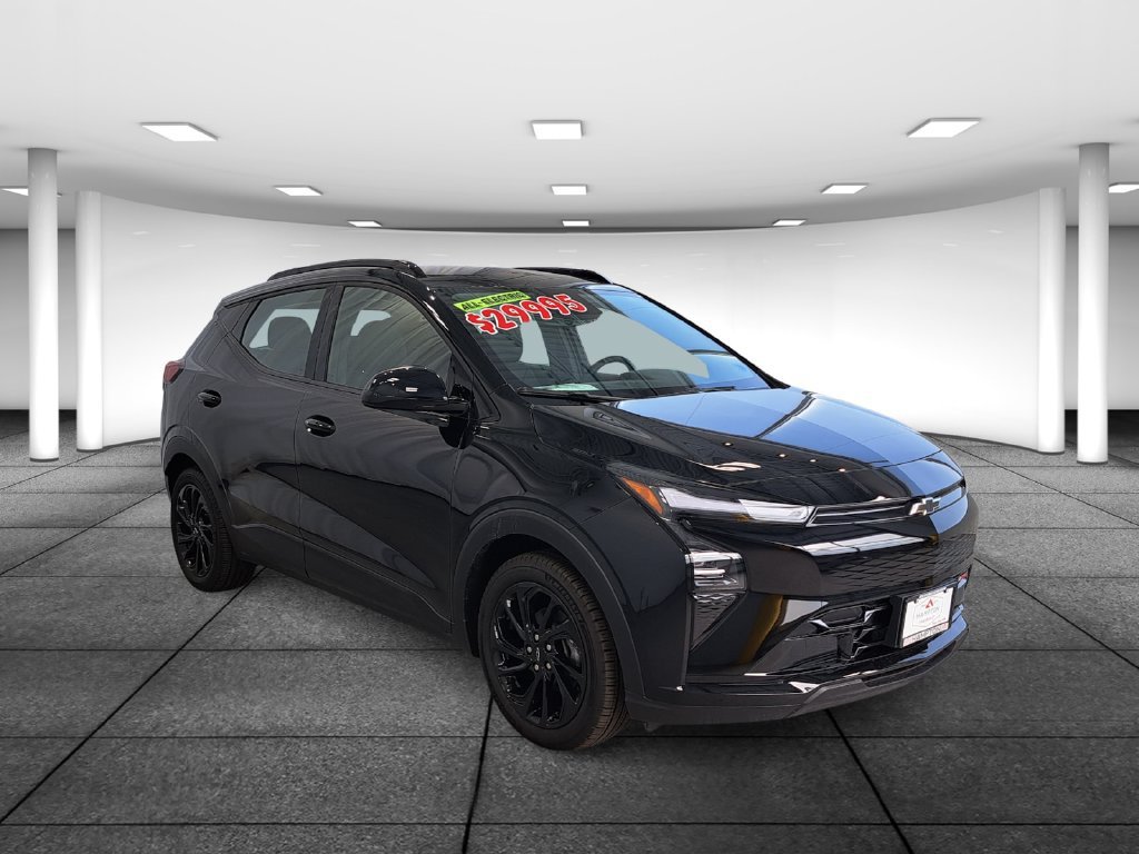 2027 Chevrolet Bolt RS - Photo 3