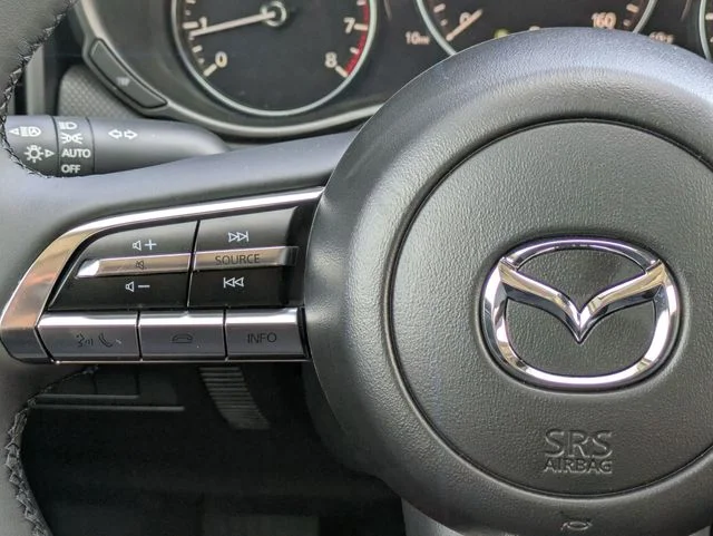 2025 Mazda CX-50 Premium - Photo 18