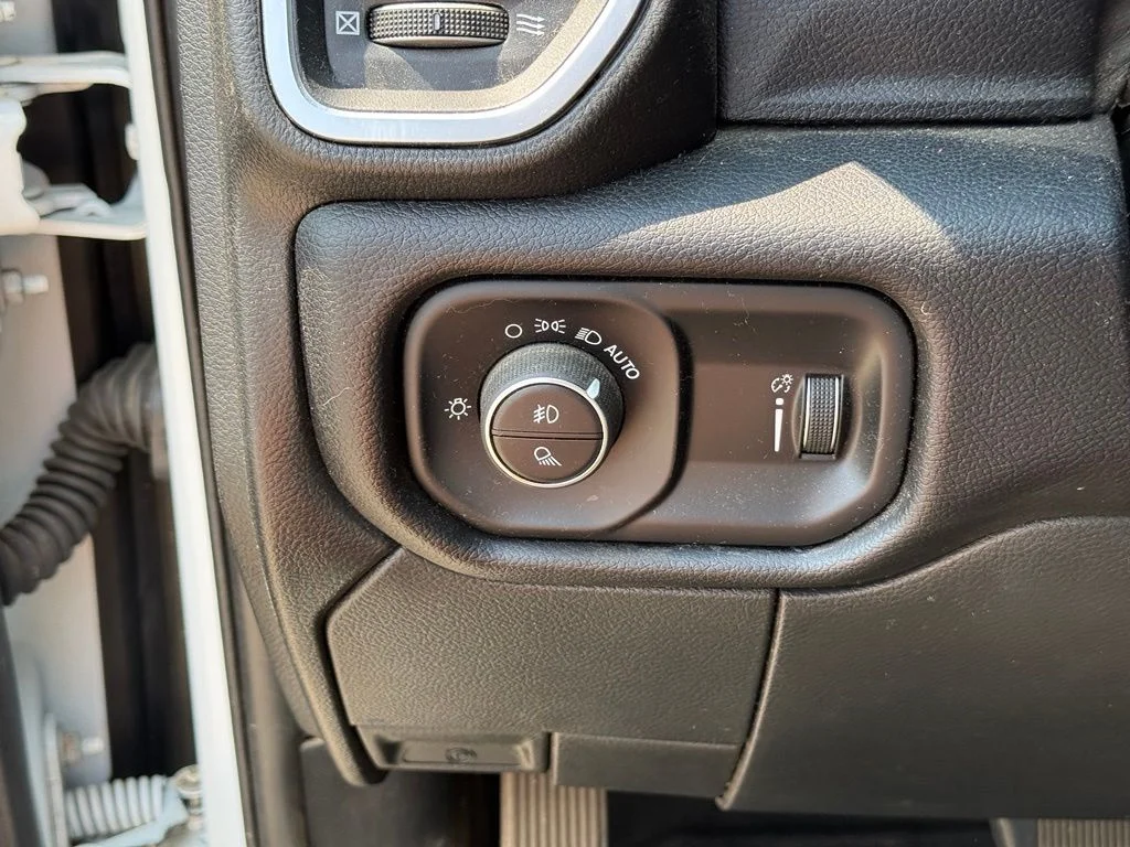 Used 2024 White Ram Big Horn image 19