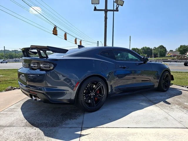 Used 2019 Gray Chevrolet ZL1 image 6