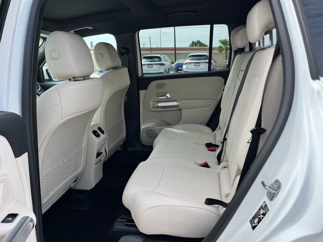 New 2026 Polar White Mercedes-Benz GLB 250 image 18