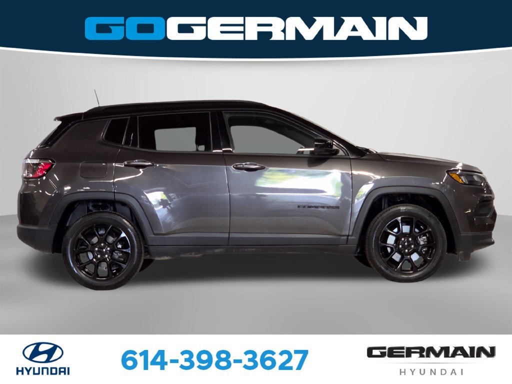 Used 2023 Gray Jeep Latitude image 7