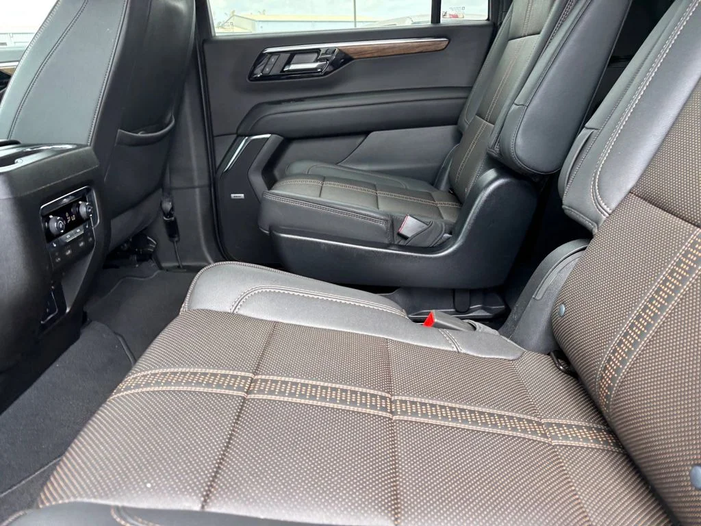 Used 2025 Beige Chevrolet High Country image 26