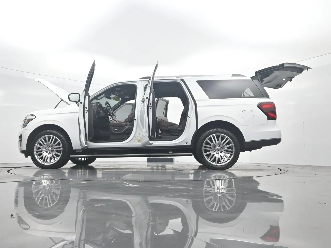 Used 2023 Oxford White Ford Limited image 58