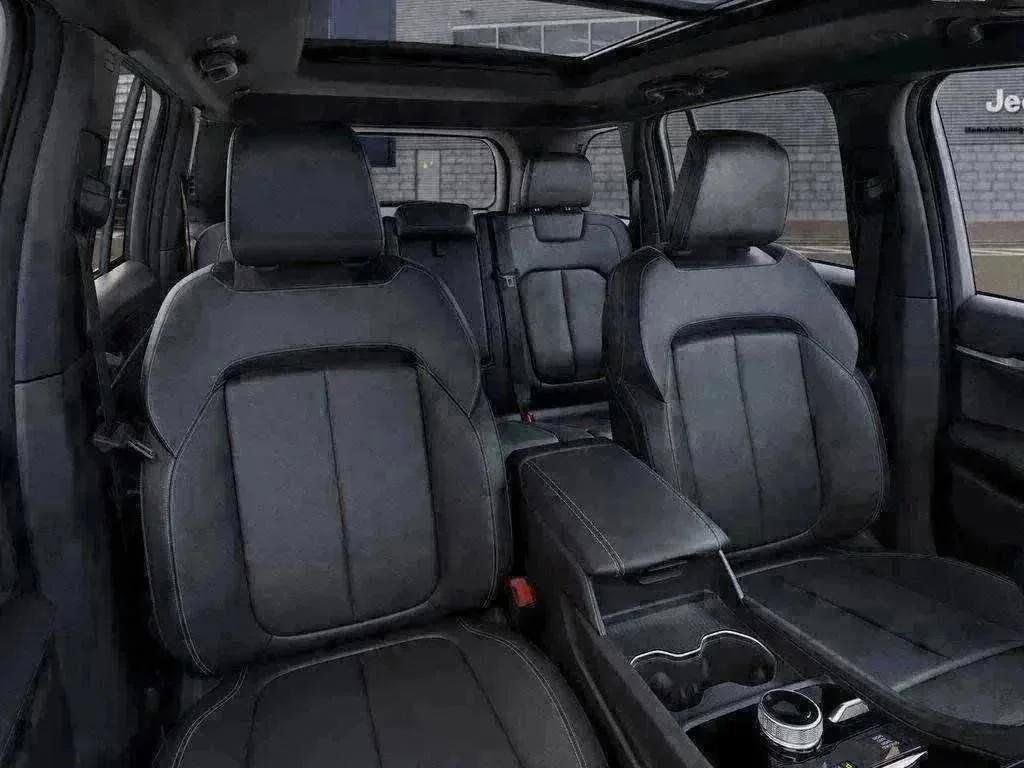 New 2026 Baltic Gray Metallic Clear-Coat Exterior Paint Jeep Limited image 66