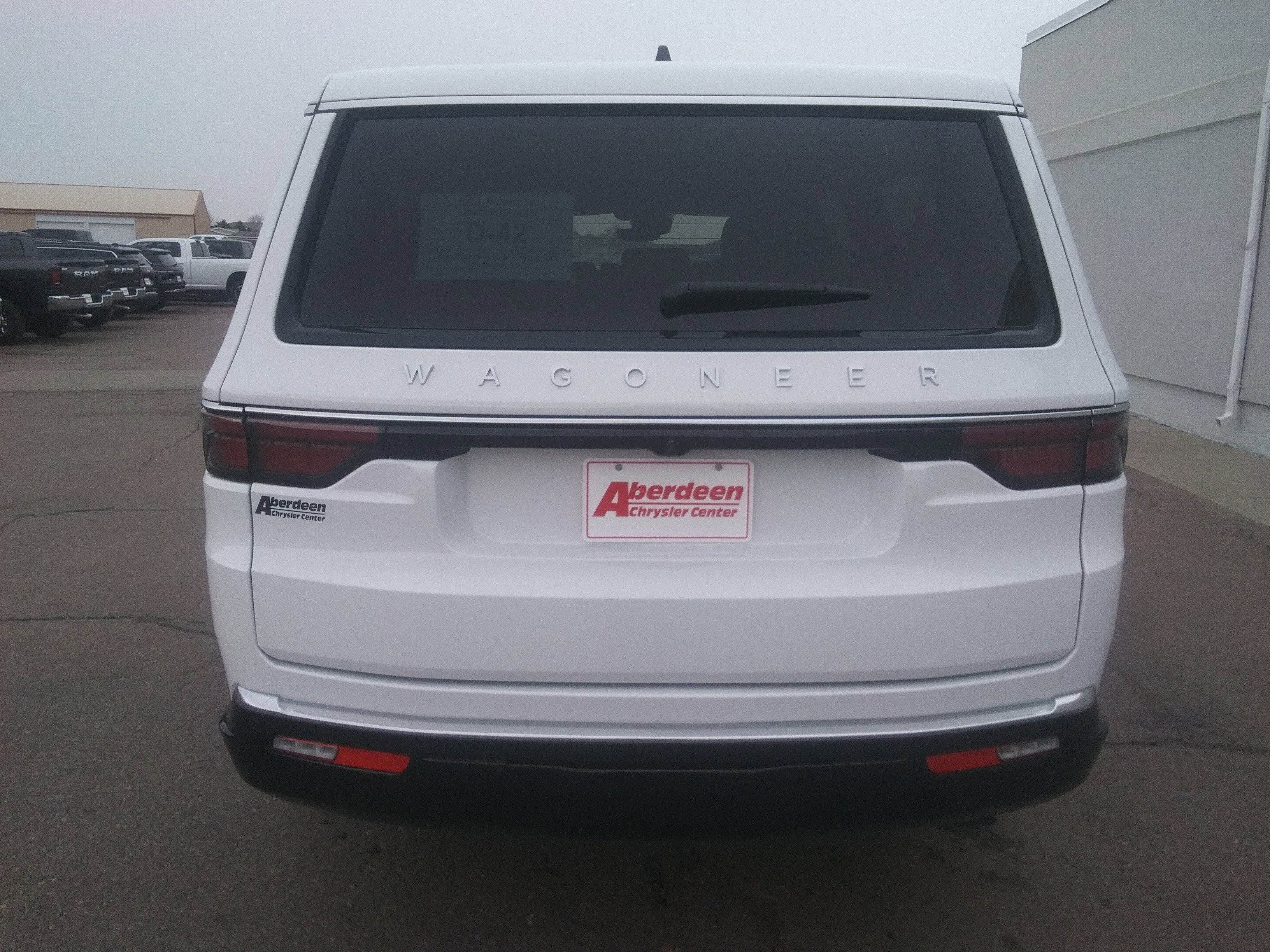 2025 Jeep Wagoneer L Base photo 4