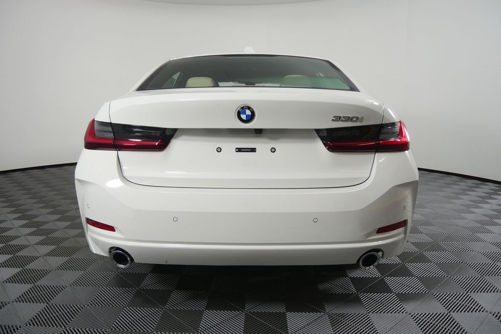 Used 2026 Alpine White BMW 330i image 4