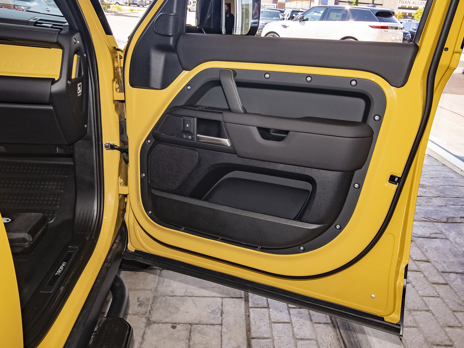 New 2026 Deep Sandglow Yellow Land Rover  image 44