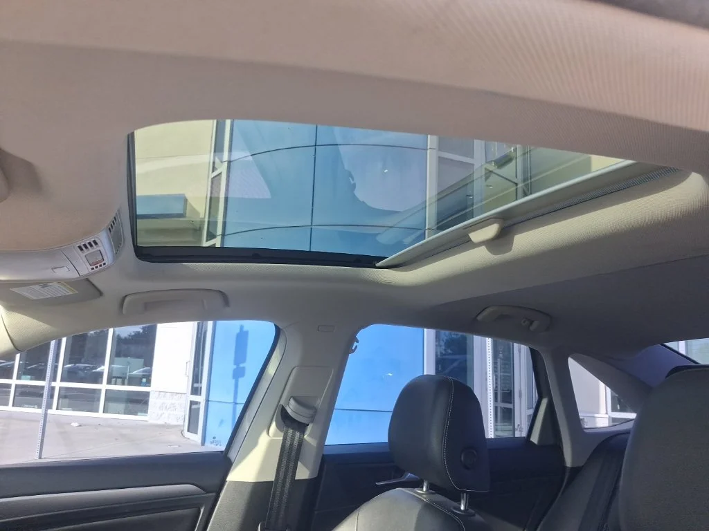 Used 2022  Volkswagen 1.5T SE image 19