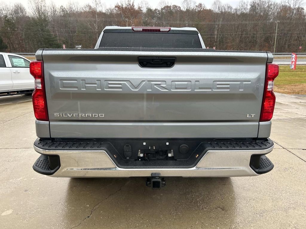 New 2026 Sterling Gray Metallic Chevrolet LT (2FL) image 5