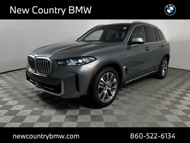 Used 2026 Skyscraper Grey Metallic BMW xDrive50e image 3