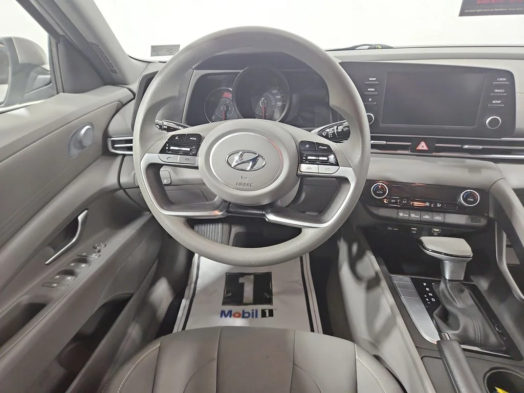 Used 2023 Silver Hyundai SEL image 14