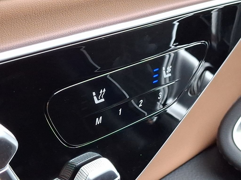 2027 Mercedes-Benz AMG® E 53 Hybrid Sedan AWD 4MATIC® photo 18