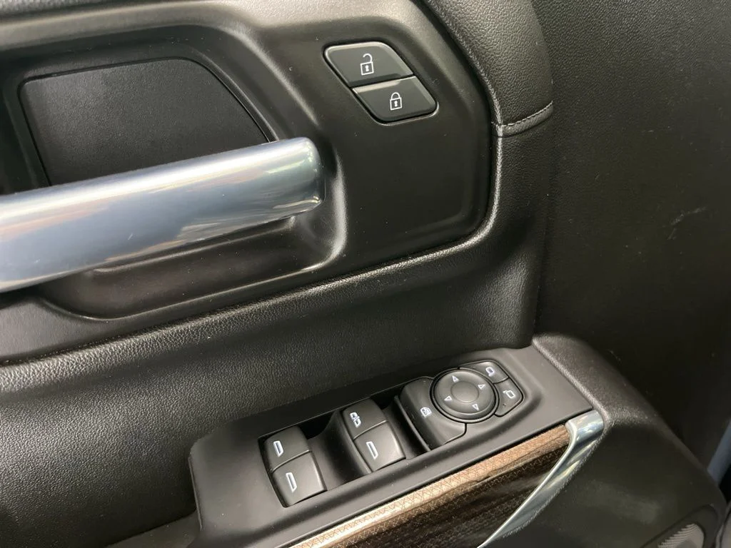 Used 2021 Gray Chevrolet LT Trail Boss image 4