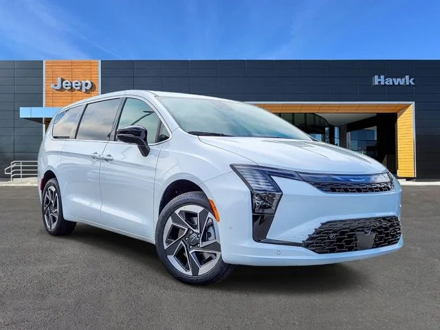 2027 Chrysler Pacifica Limited AWD's photo
