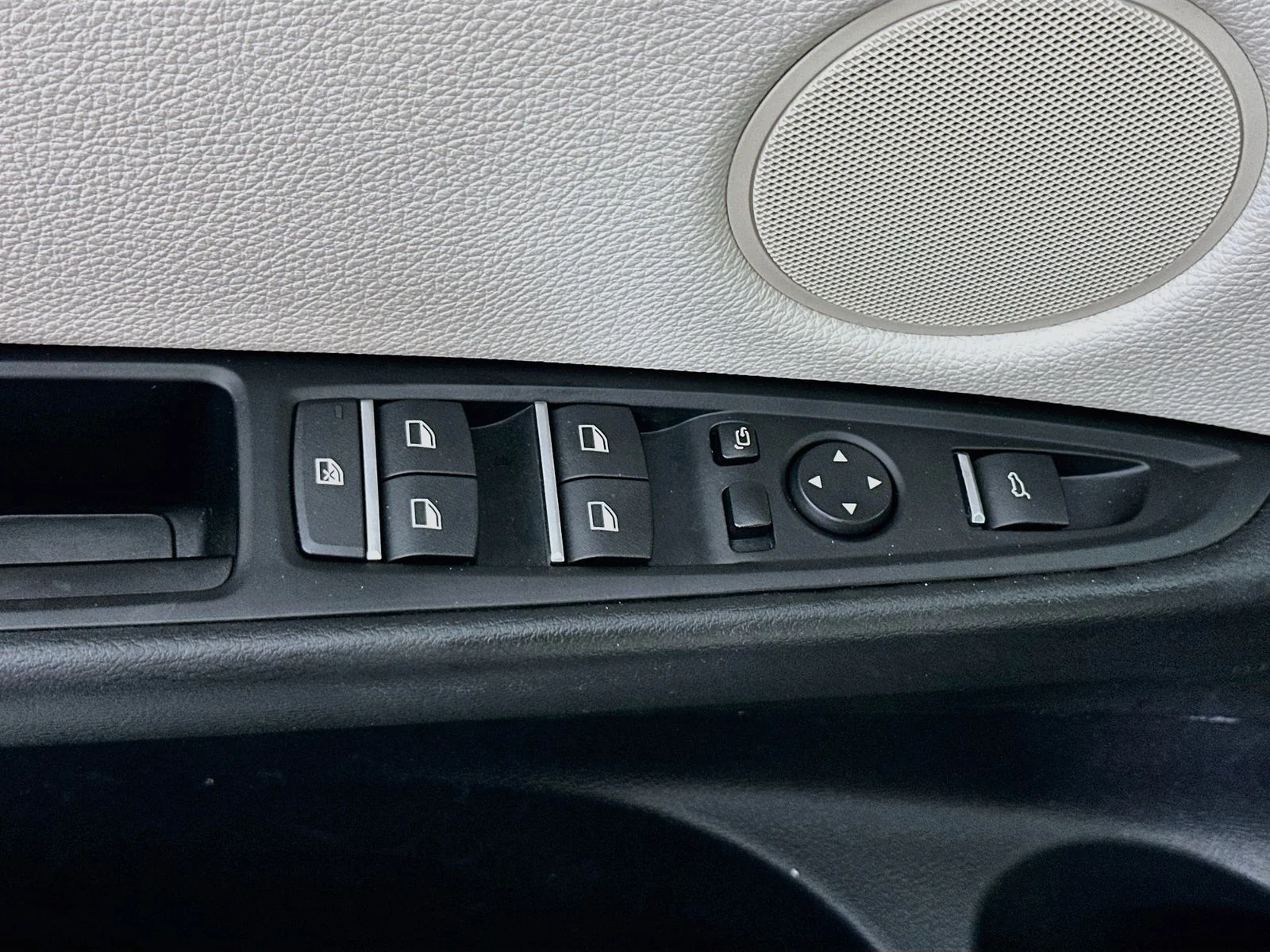 Used 2016 Brown Metallic BMW xDrive35i image 19