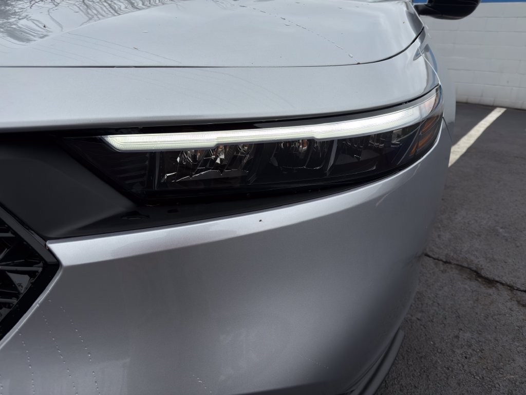 New 2026 Solar Silver Metallic Honda SE image 9