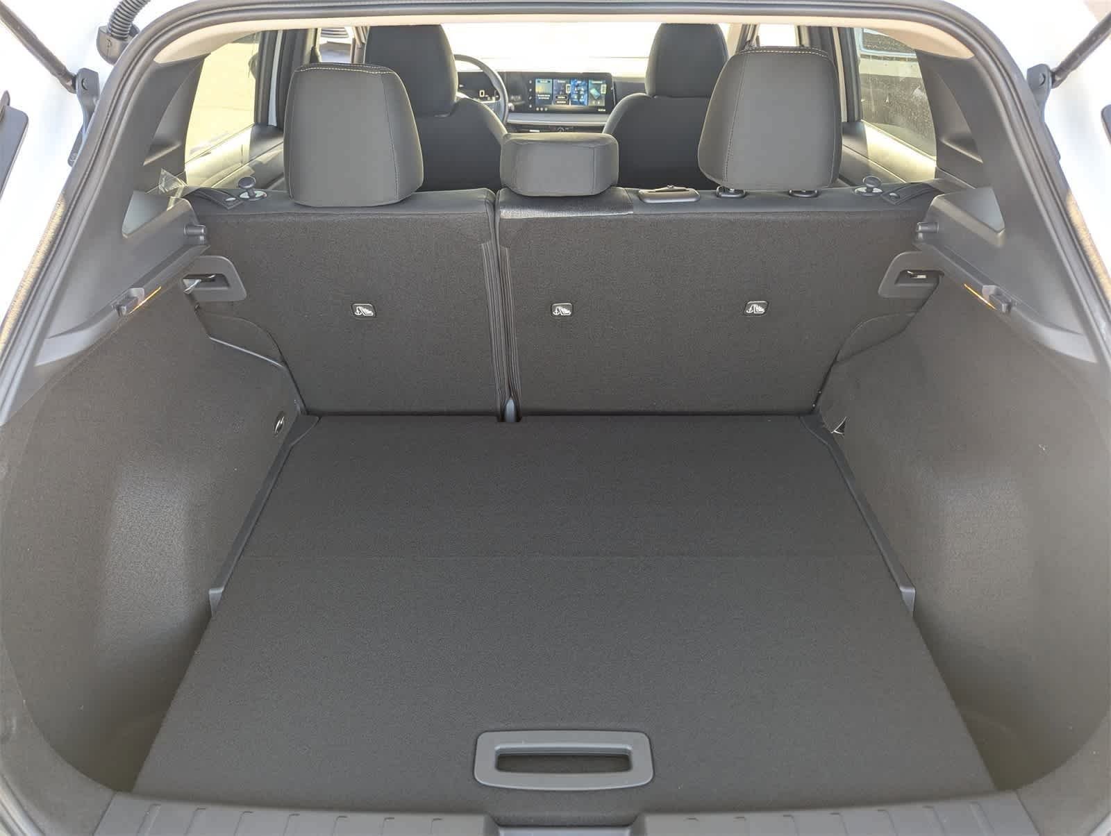 2026 Nissan KICKS SV - Photo 11