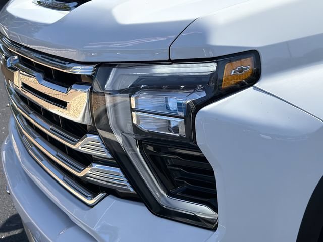 2026 Chevrolet Silverado 2500 HD High Country - Photo 8