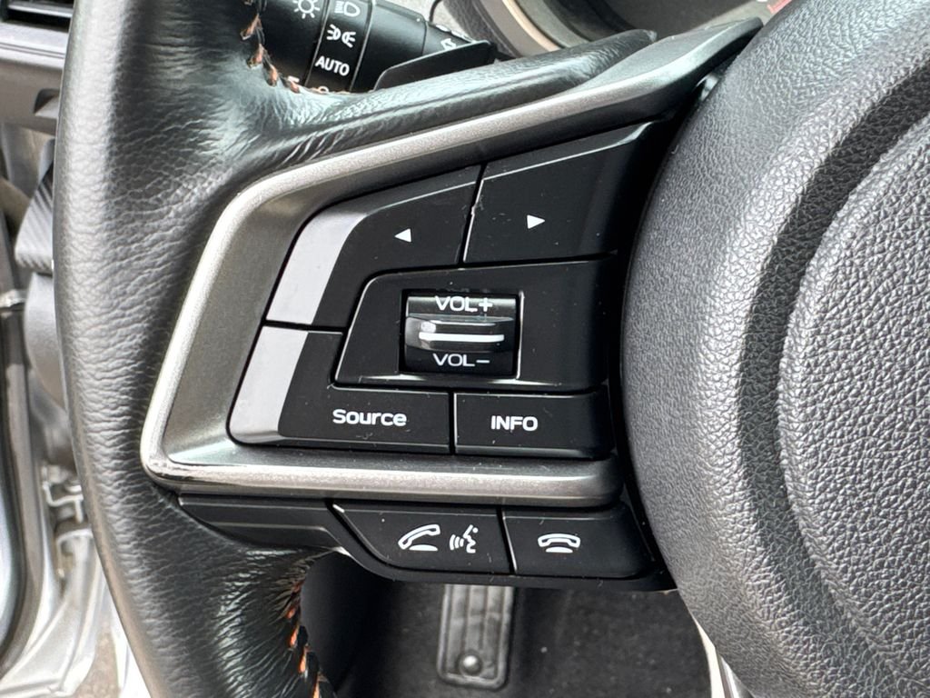 Used 2018 Silver Subaru 2.0i Premium image 31