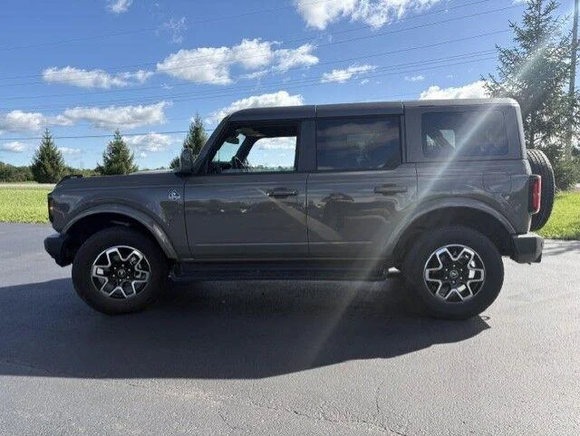 Used 2025 Marsh Gray Ford Outer Banks image 9