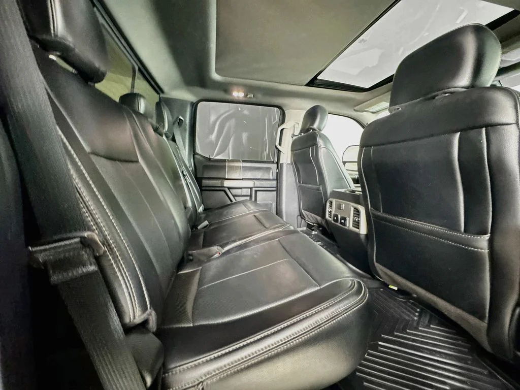 Used 2020 Black Metallic Ford Lariat image 35