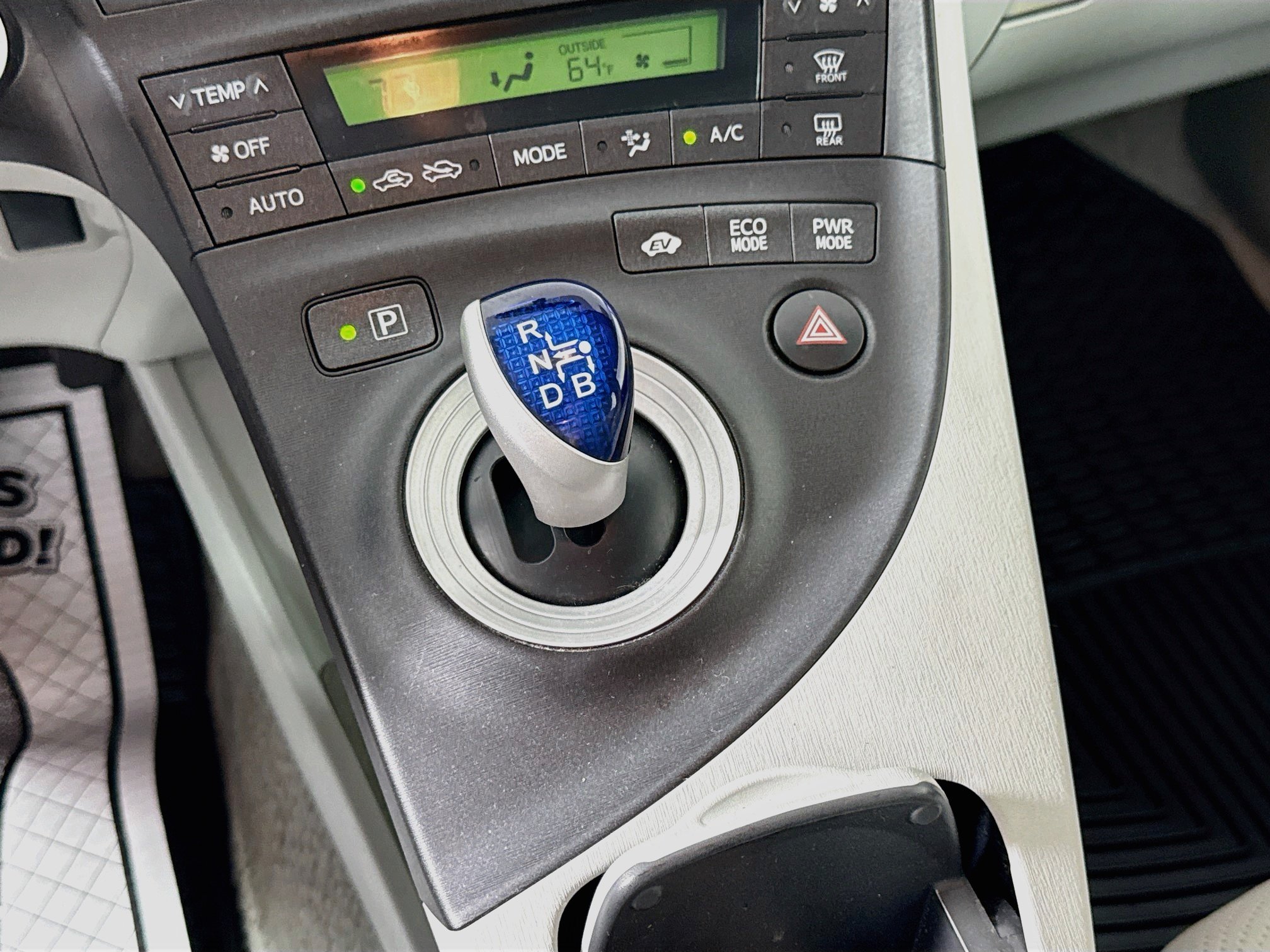 Used 2010 Winter Gray Metallic Toyota II image 15