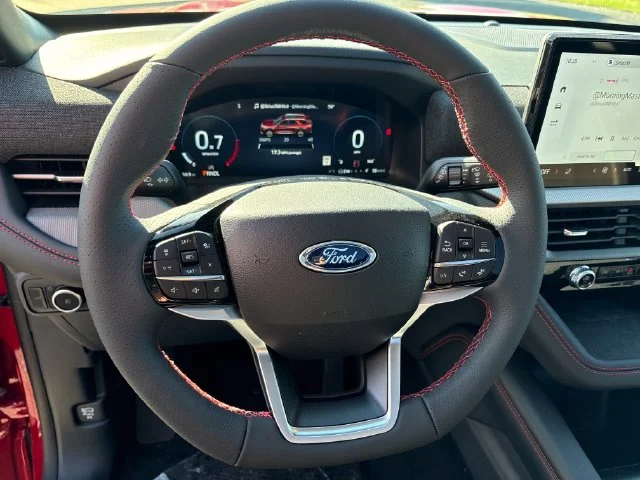 2026 Ford Explorer ST-Line - Photo 20