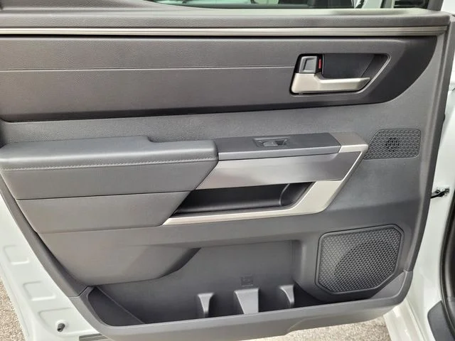 2025 Toyota Tundra SR5 - Photo 24