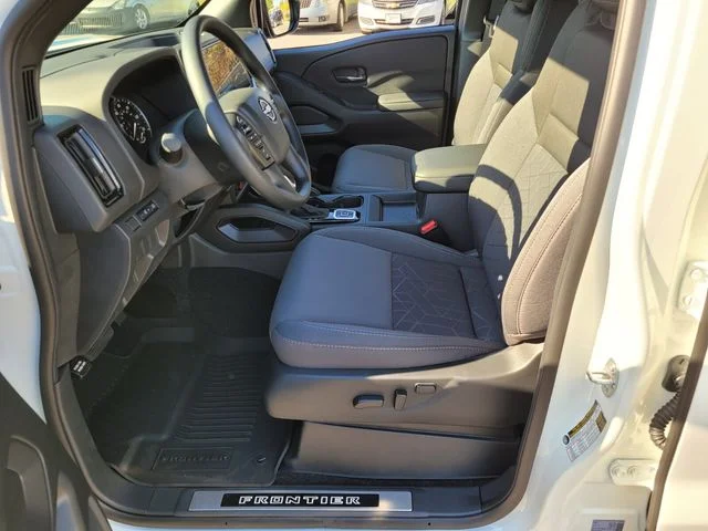 2026 Nissan Frontier SV - Photo 11