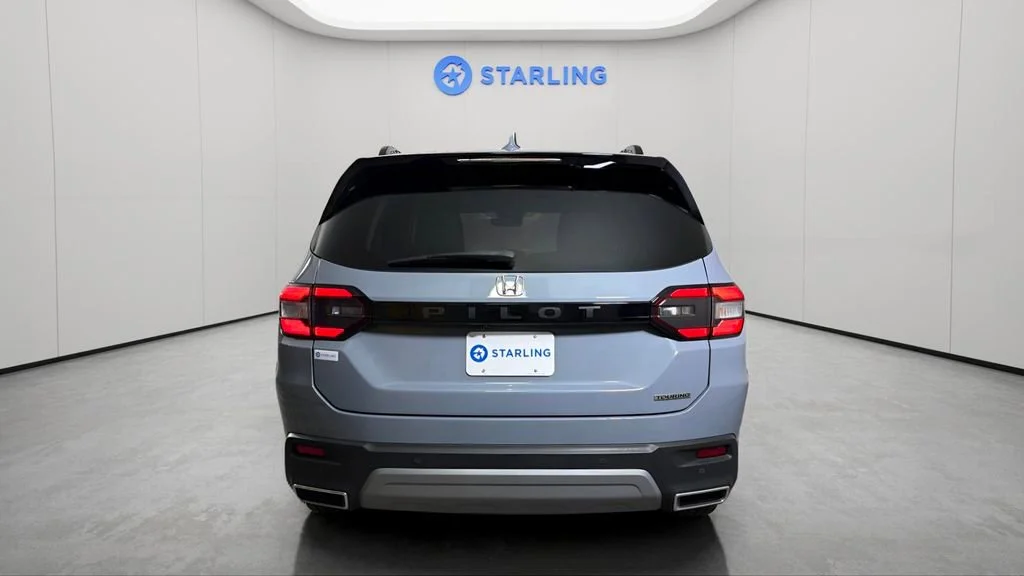 Used 2025 Gray Honda Touring image 7