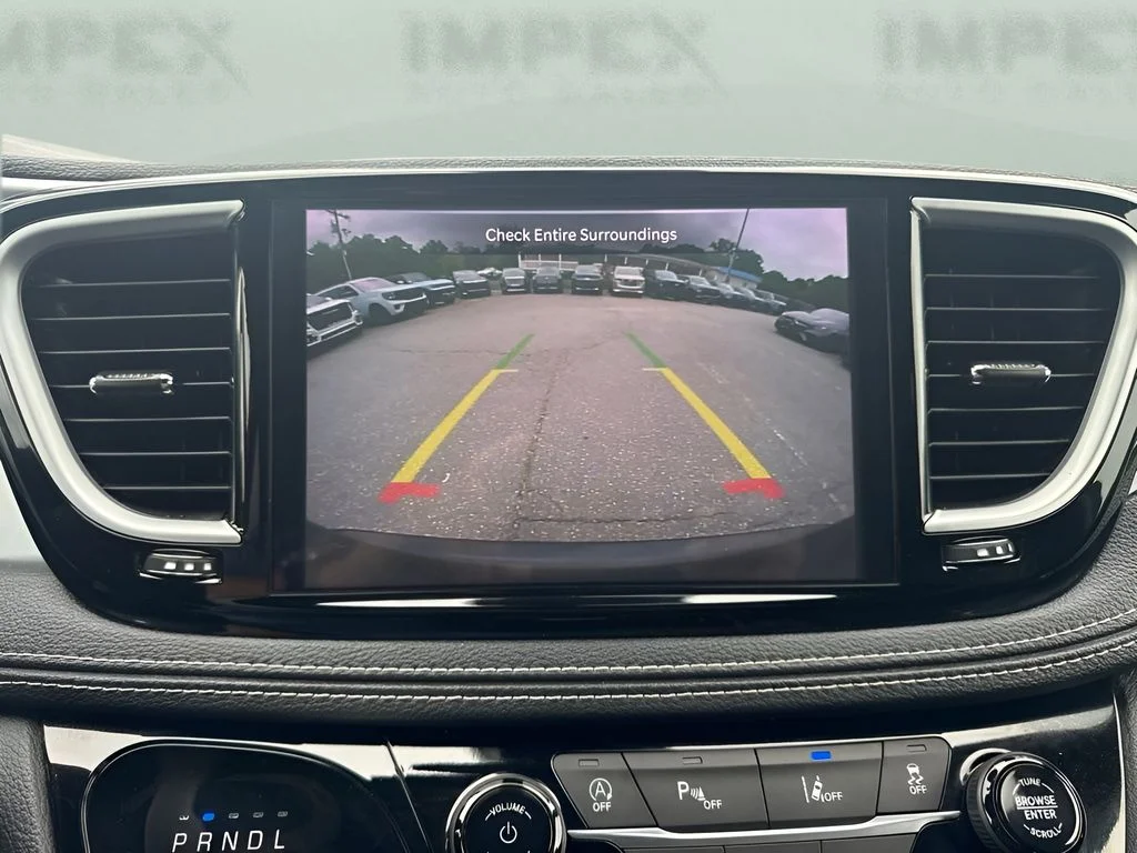 Used 2025 Black Chrysler Limited image 15