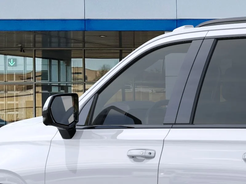 New 2026 Summit White Chevrolet RST image 13